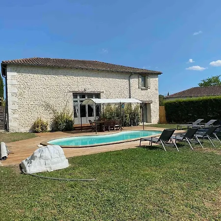 Charming In Dordogne Near Vineyards *