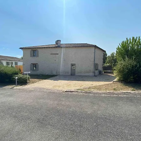 Charming In Dordogne Near Vineyards * Chalais (Charente)