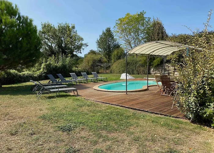Charming In Dordogne Near Vineyards *