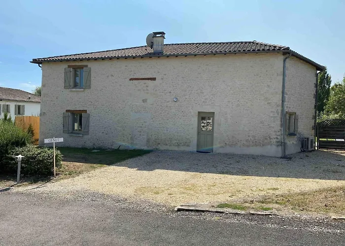 Charming In Dordogne Near Vineyards Holiday home Chalais (Charente)